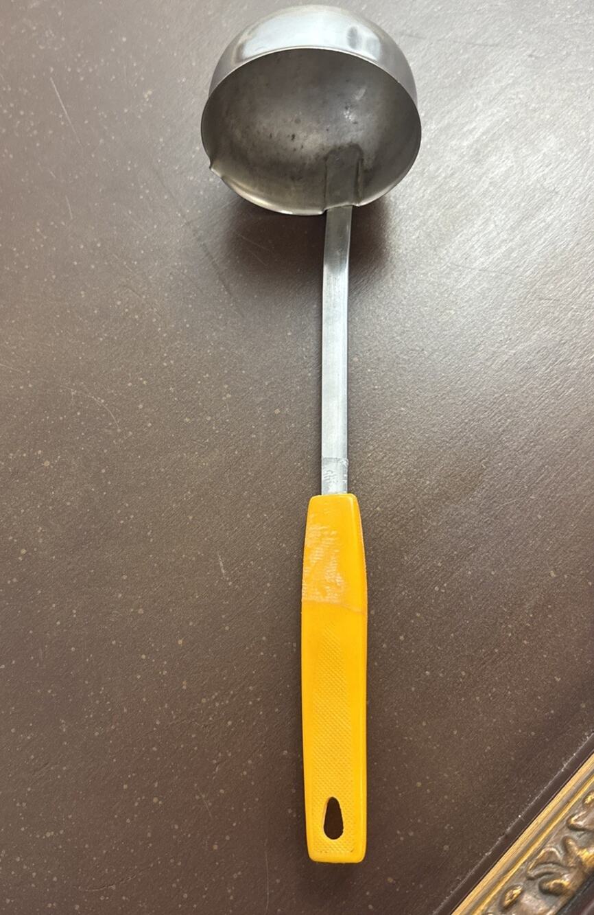 Vintage Stainless Steel Gravy Sauce Ladle Yellow Handle Side Pour Spout Korea
